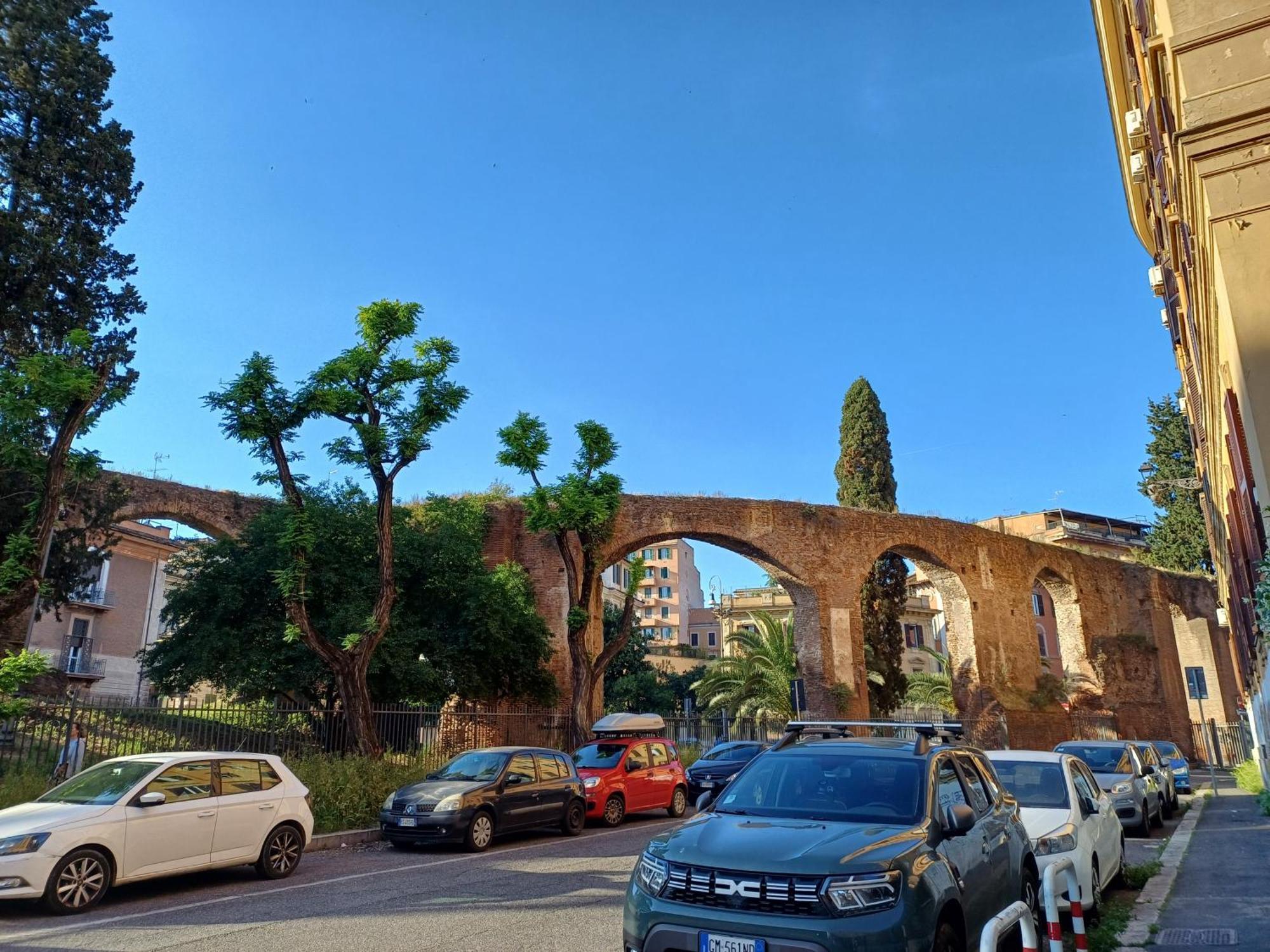 Acquedotto Di Nerone Hotel Рим Екстериор снимка
